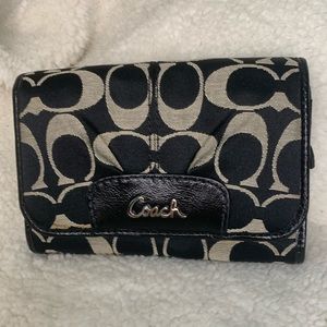 Authentic Coach wallet black and white